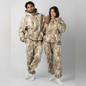 Comfrt Unisex Oversized Camo Hoodie Sweatpants Small Limited Edition Adirondack